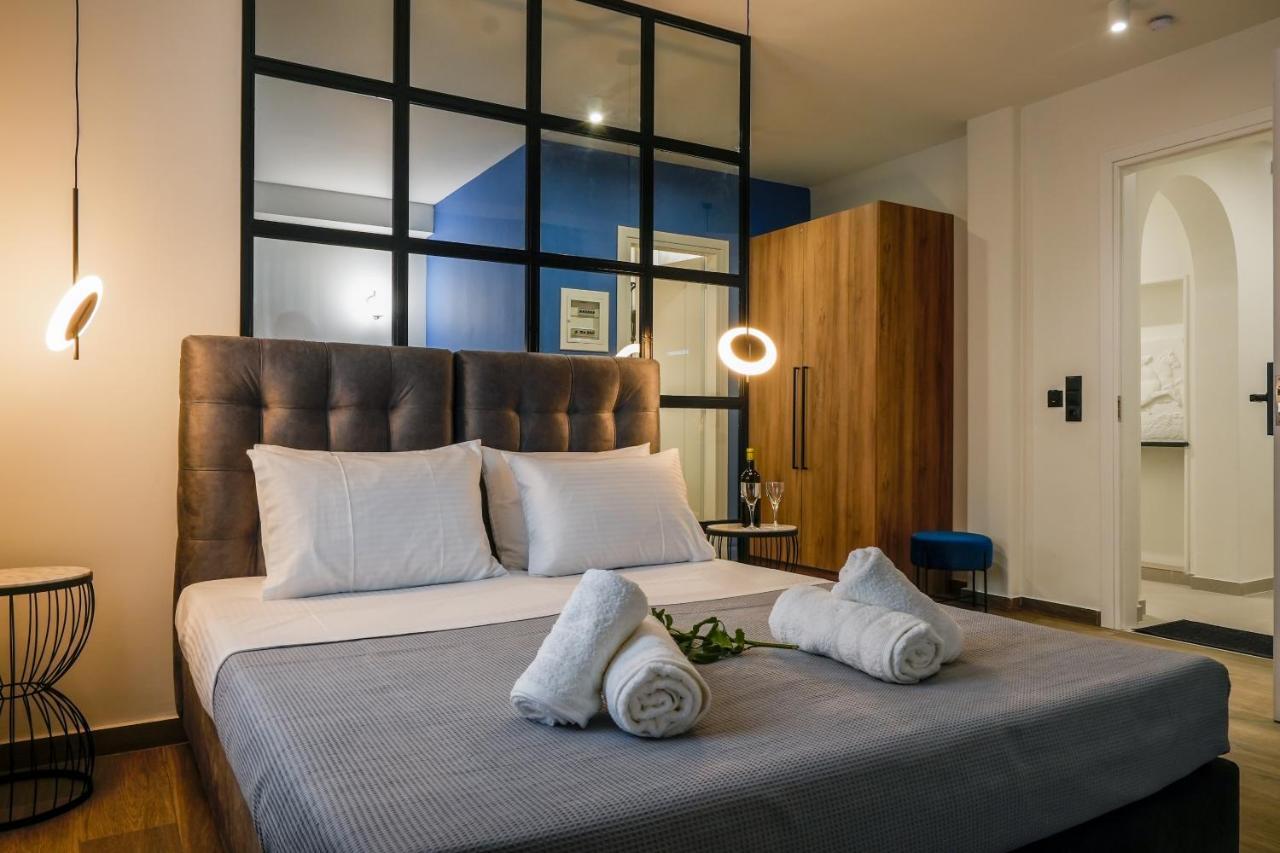 Casa Divinus Suites Атина Екстериор снимка