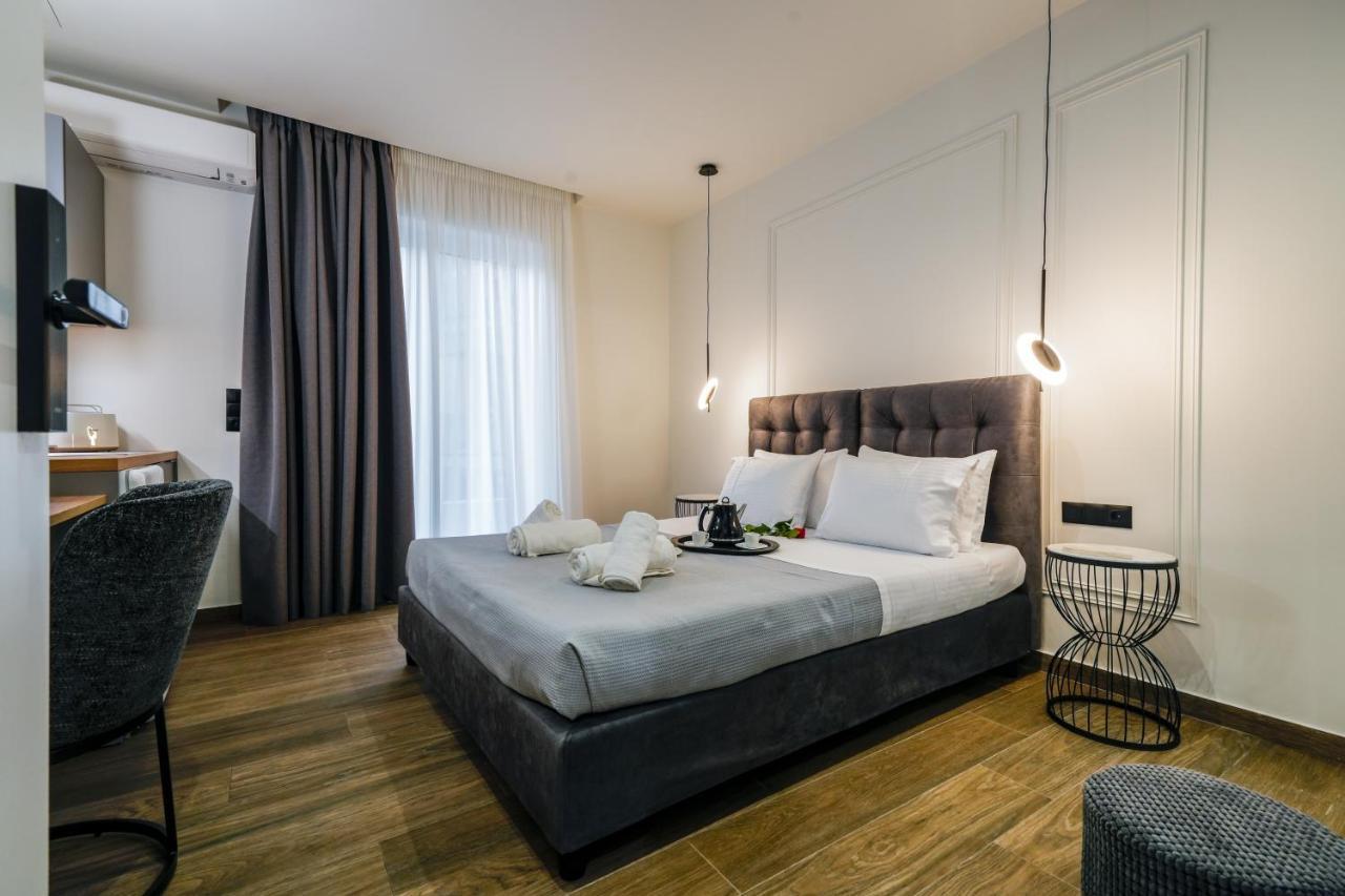 Casa Divinus Suites Атина Екстериор снимка