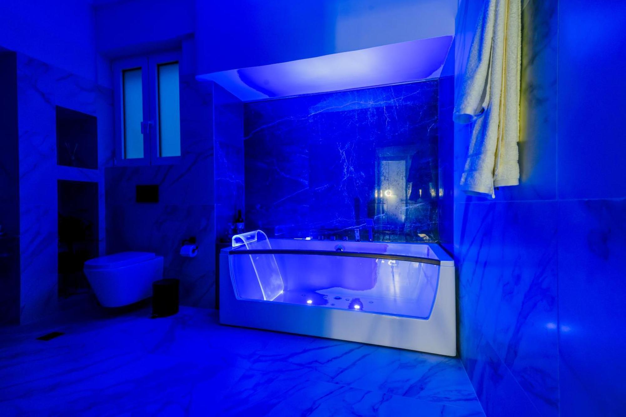 Casa Divinus Suites Атина Екстериор снимка