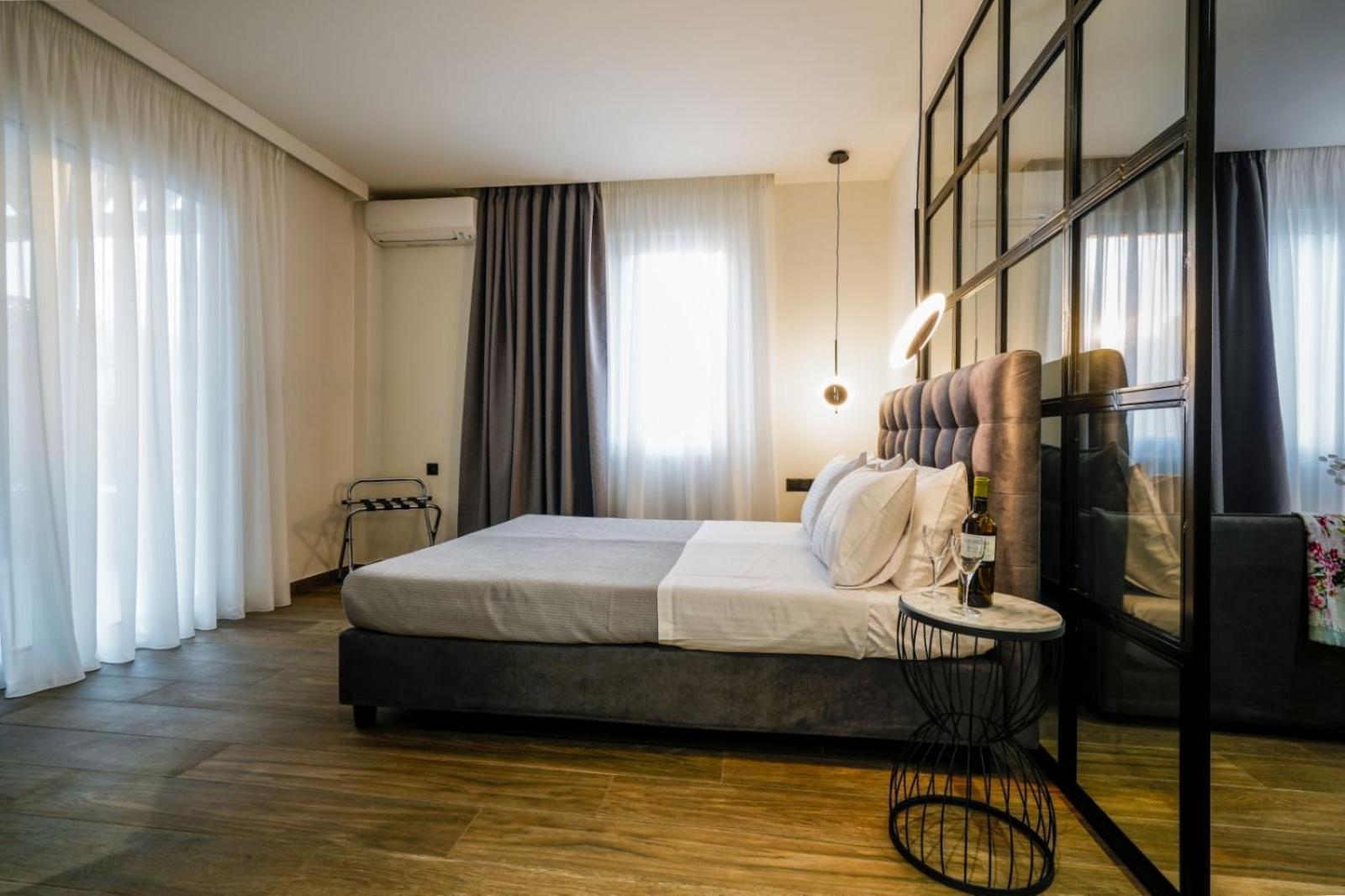 Casa Divinus Suites Атина Екстериор снимка