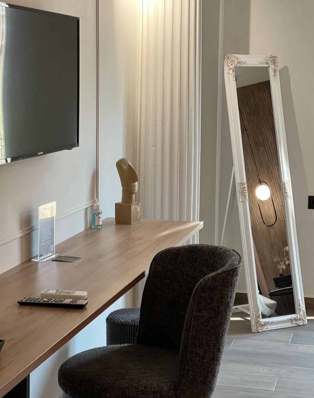 Casa Divinus Suites Атина Екстериор снимка
